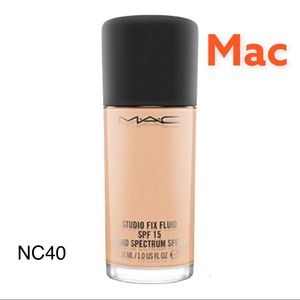 New MAC Studio Fix Fluid broad spectrum SPF 15 # NC40 ,1.0 floz